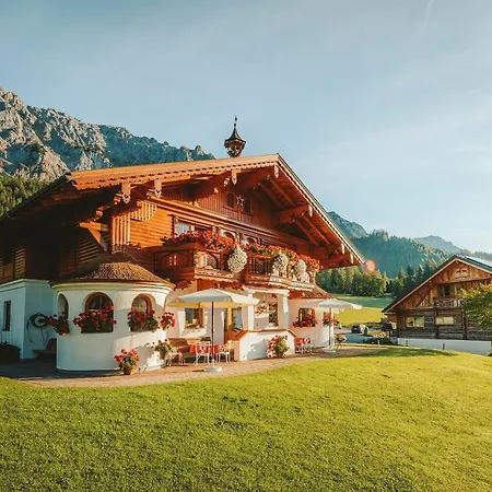 Hotel Lindenhof 4*