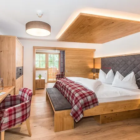 ホテル Lindenhof 4*