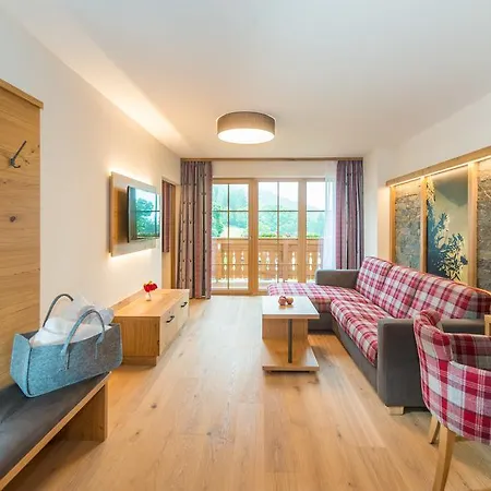 Lindenhof Hotel 4*