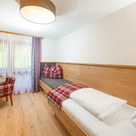Lindenhof Hotel 4*