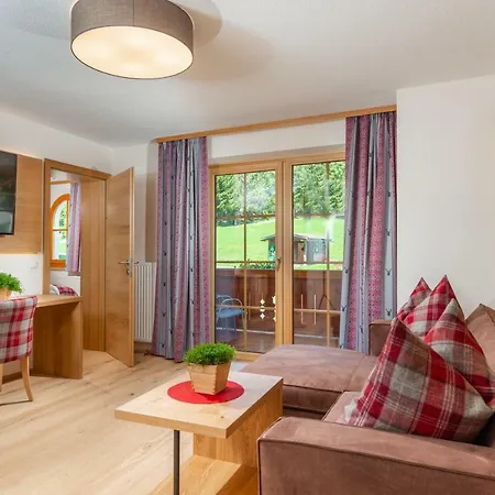 Hotel Lindenhof 4*
